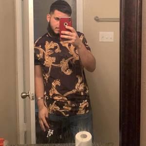 Meet your Posher, Adrian